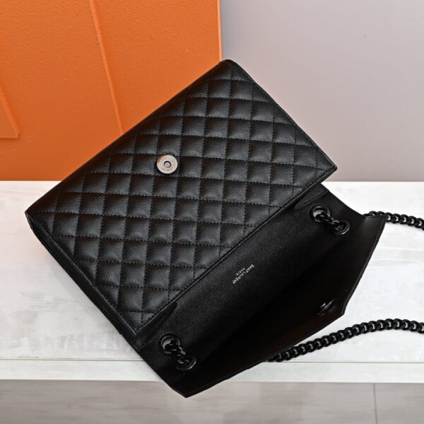 YSL ENVELOPE MEDIUM IN QUILTED GRAIN DE POUDRE EMBOSSED LEATHER black - Image 5