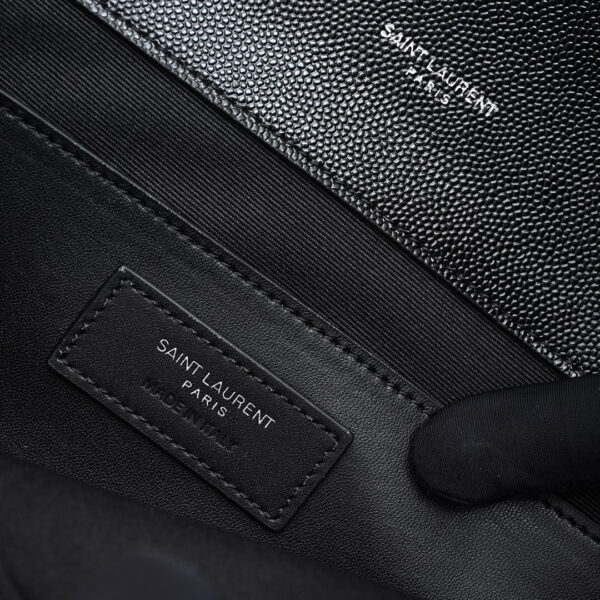 YSL ENVELOPE MEDIUM IN QUILTED GRAIN DE POUDRE EMBOSSED LEATHER black - Image 8