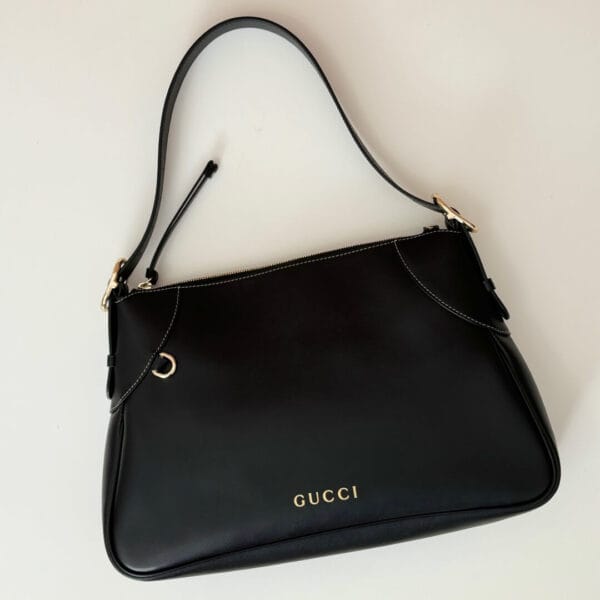 GG Emblem medium shoulder bag black - Image 5