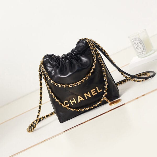 CHANEL 22 MINI HANDBAG black - Image 2