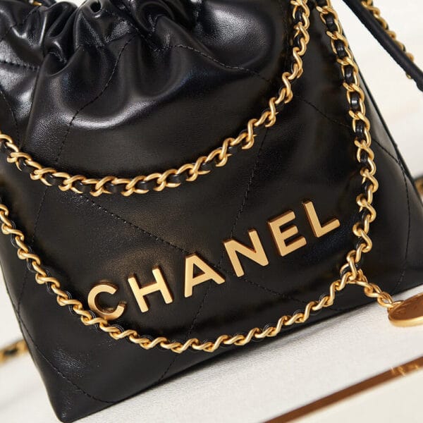 CHANEL 22 MINI HANDBAG black - Image 7