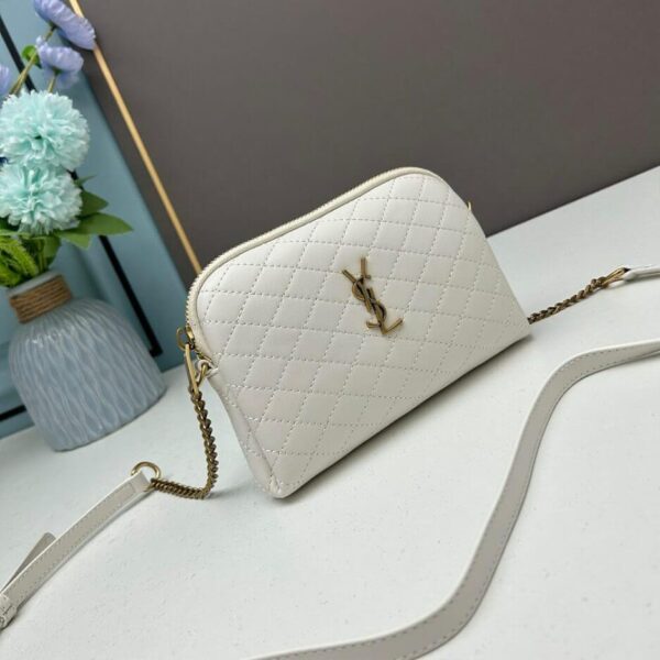 YSL Gaby zipped pouch in quilted lambskin Beige - Image 3