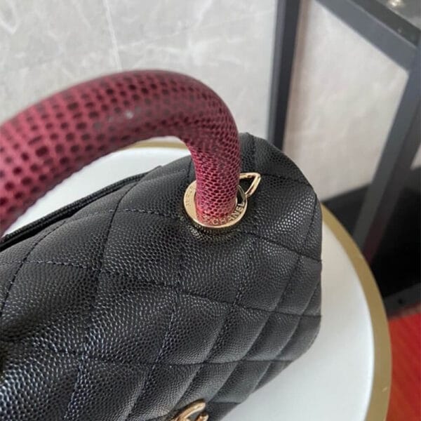 Chanel Coco handle flap shoulder bag Mini black - Image 6
