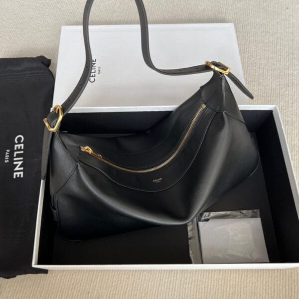 CELINE ROMY medium bag in soft calfskin black - Image 6