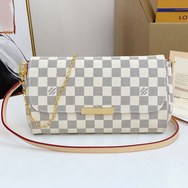 Louis Vuitton Favorite MM Beige - Image 2