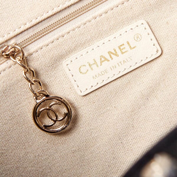 Chanel Small Tote Bag black - Image 8