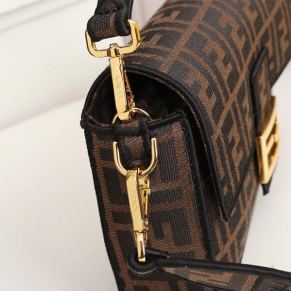Fendi Baguette black - Image 5