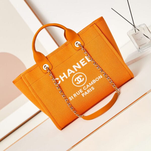 Chanel Small Tote Bag Khaki - Image 2