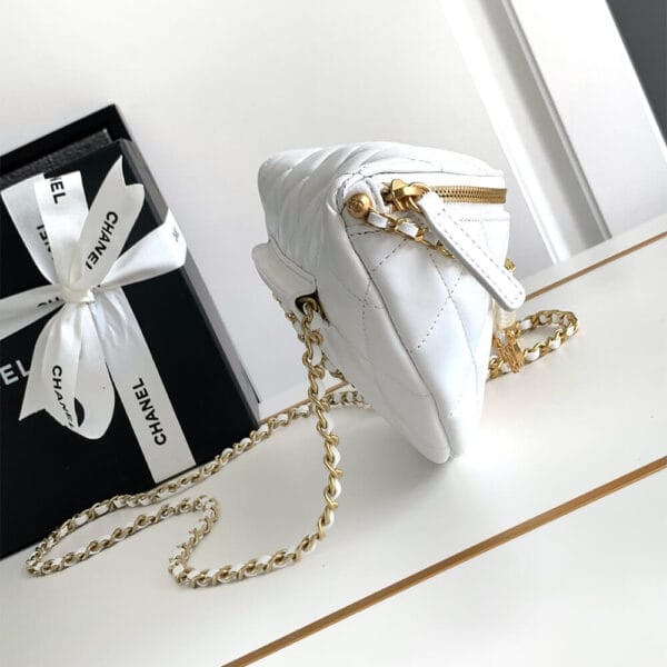 Chanel Waist bag Beige - Image 3