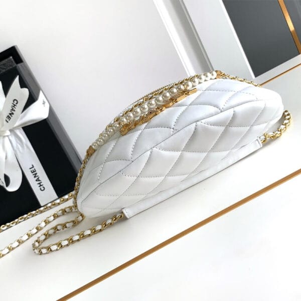 Chanel Waist bag Beige - Image 5