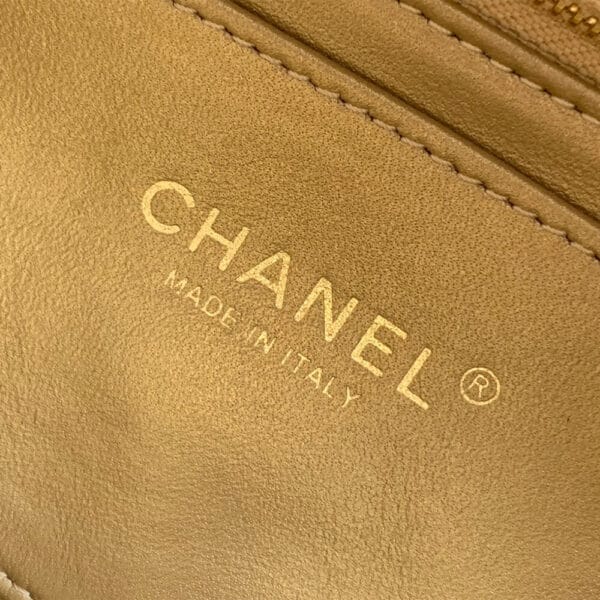 Chanel Waist bag Beige - Image 7