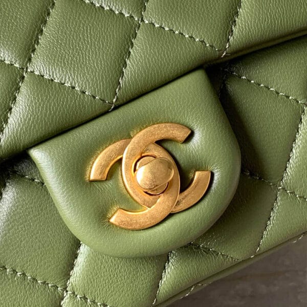 Chanel Pearl Crush Mini Rectangular Flap Green - Image 6