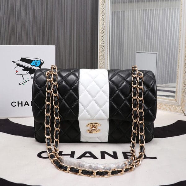CHANEL CLASSIC HANDBAG black - Image 2