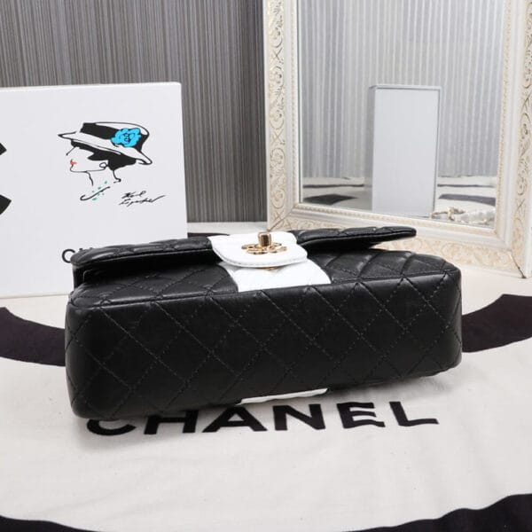 CHANEL CLASSIC HANDBAG black - Image 5
