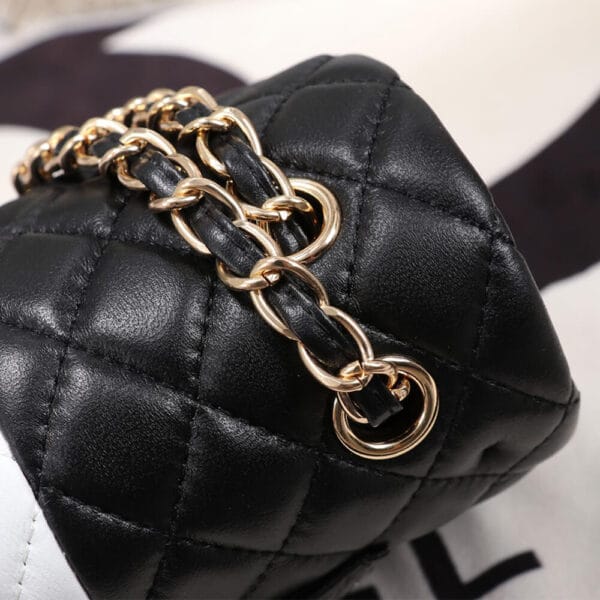 CHANEL CLASSIC HANDBAG black - Image 6