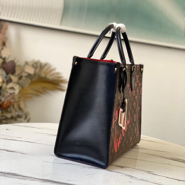 Louis Vuitton ONTHEGO MM black - Image 3
