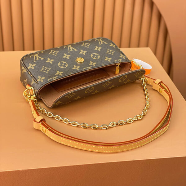 LV Wallet On Chain Ivy black - Image 6