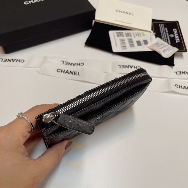 Chanel Classic Zipped Card Holder black - Image 5