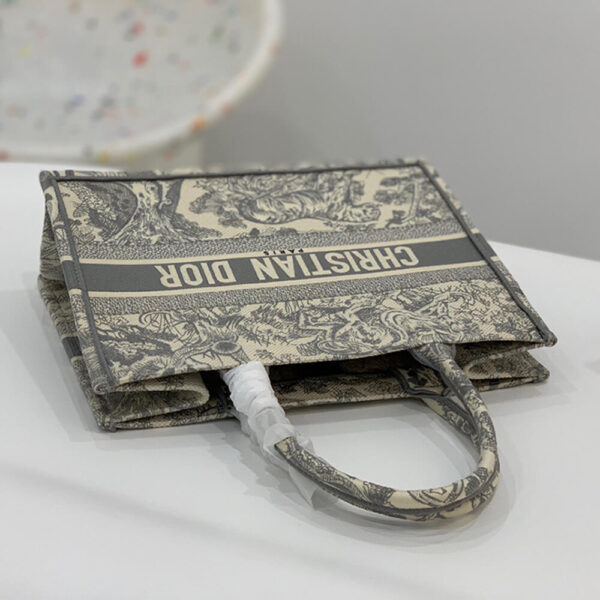 SMALL DIOR BOOK TOTE Beige - Image 6