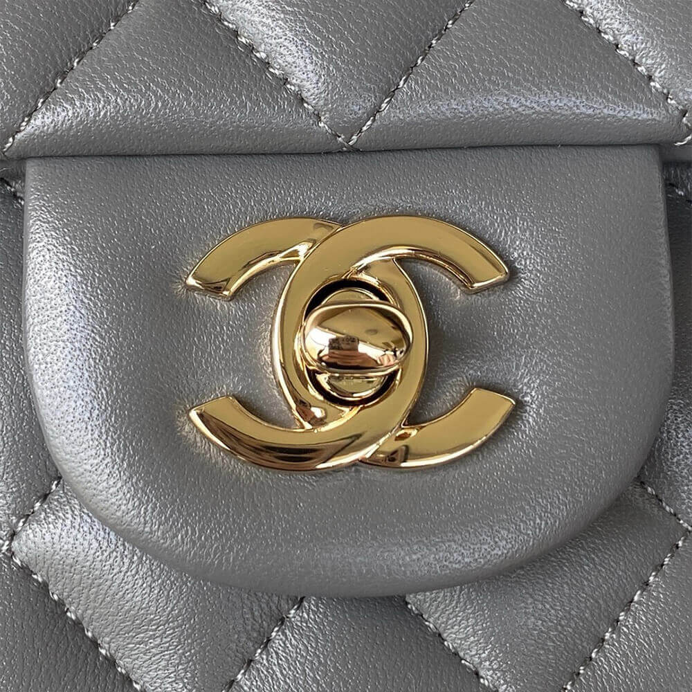 CHANEL Mini Classic Handbag With Top Handle black - Image 6