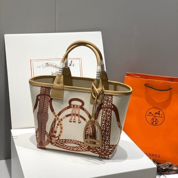 Hermes Steeple 28 bag(high-end grade) Beige - Image 2