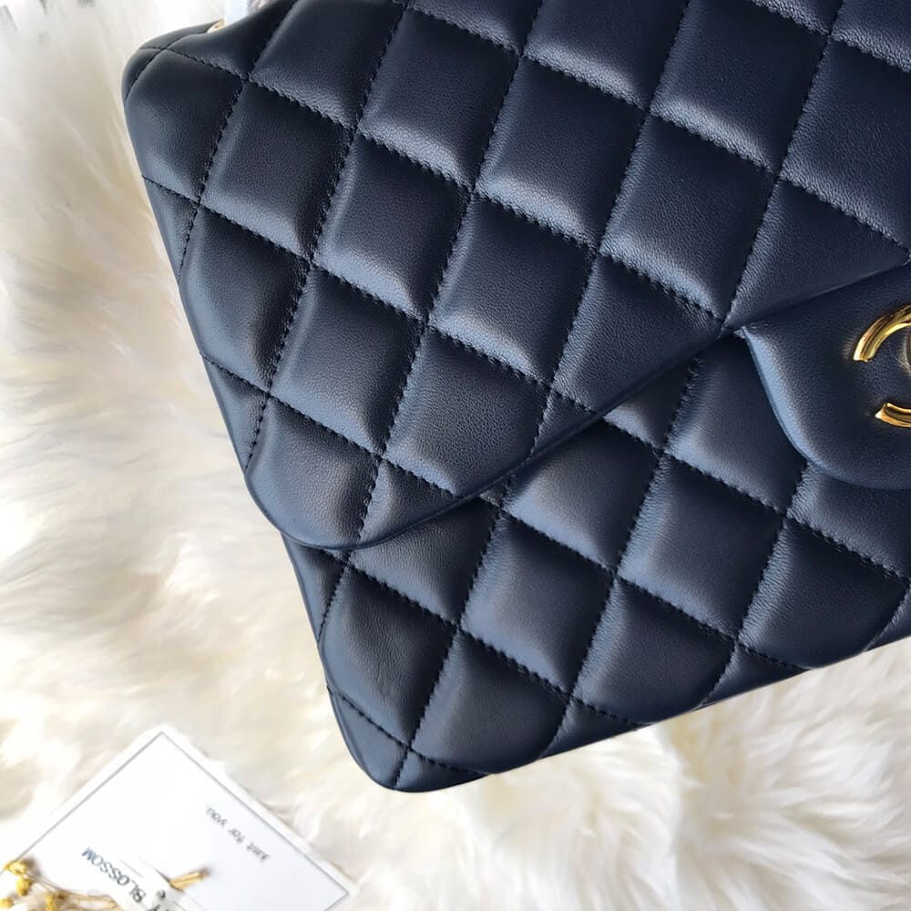 CHANEL LARGE CLASSIC HANDBAG(High-end grade) Dark Olive - Image 7