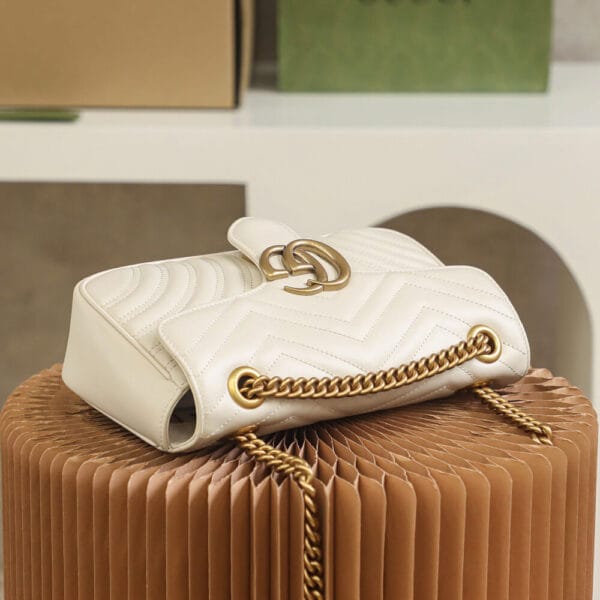 GG Marmont small matelasse shoulder bag Beige - Image 5