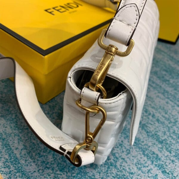 Fendi Baguette Beige - Image 5