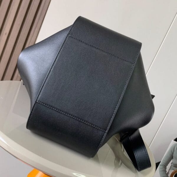 Loewe Small Hammock bag in soft grained calfskin black - Image 5
