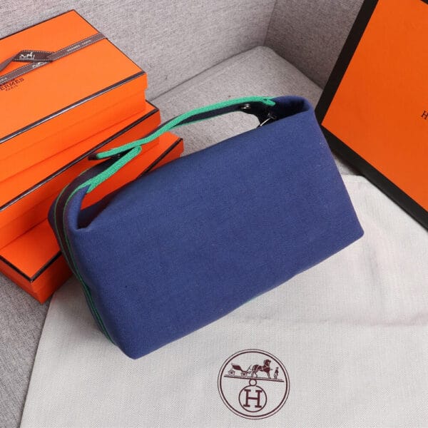 Hermes toiletery bag Dark Olive - Image 3
