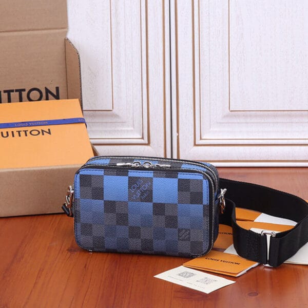 LV Alpha Wearable Wallet black - Image 2