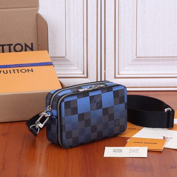 LV Alpha Wearable Wallet black - Image 3