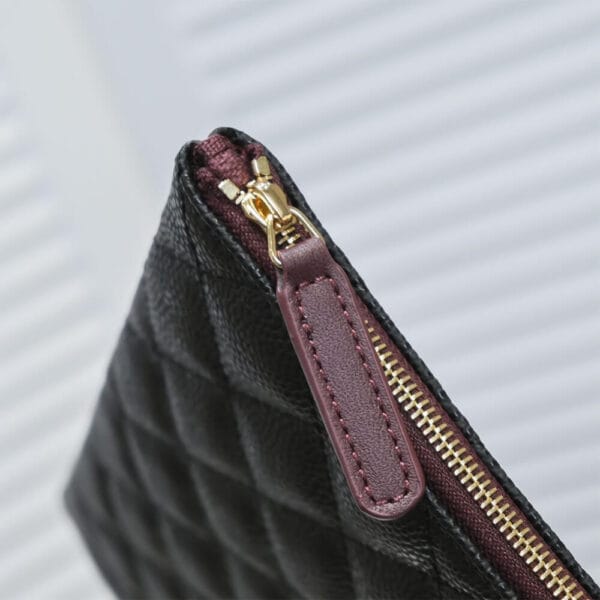 Chanel Classic Zip Up Bag black - Image 6