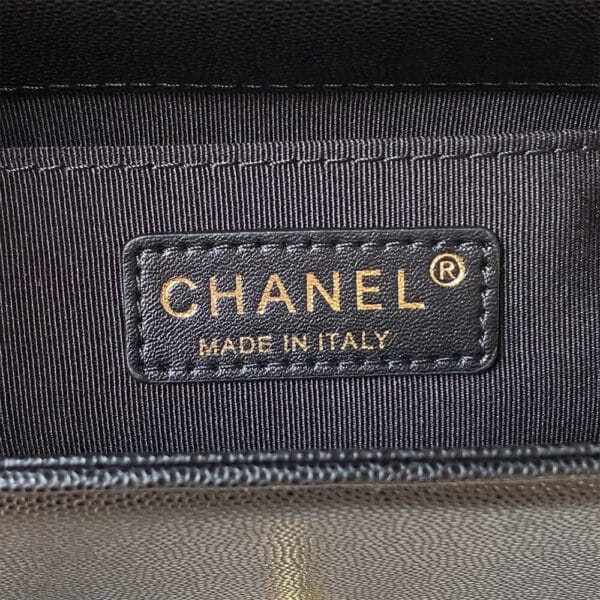 BOY CHANEL FLAP BAG WITH HANDLE black - Image 7