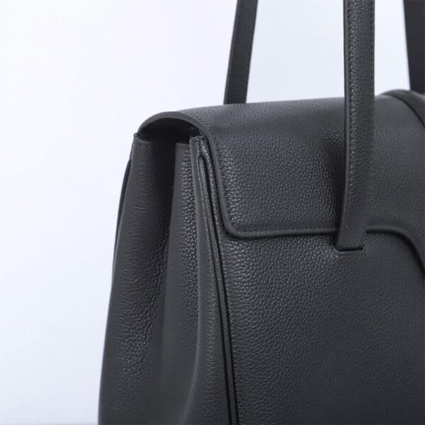 CELINE Medium Soft 16 Bag in Smooth Calfskin(High-end Grade) black - Image 6