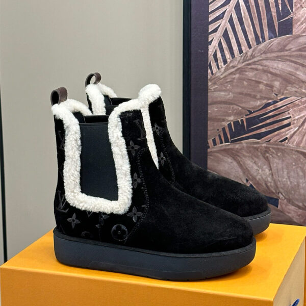 LV Aspen Chelsea Ankle Boot black - Image 2