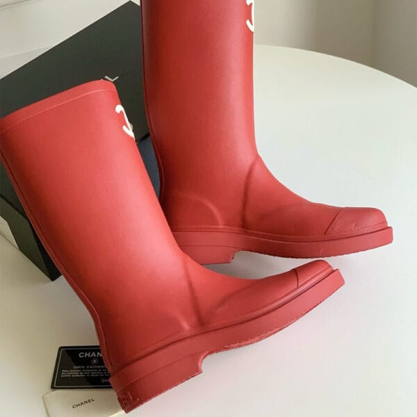 Chanel long rain boots Red - Image 4