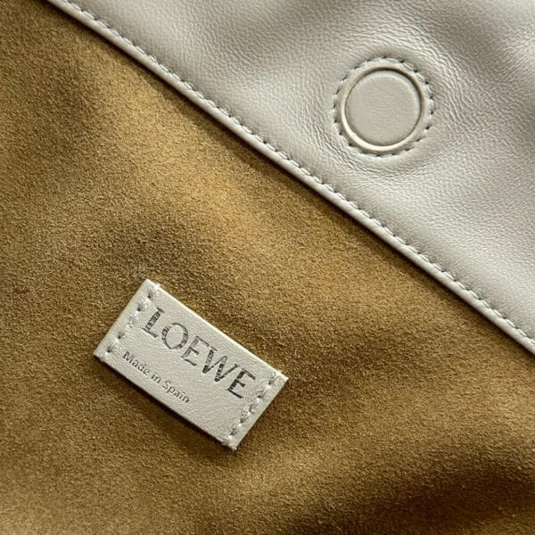 Loewe Medium Flamenco purse in mellow nappa lambskin Beige - Image 7
