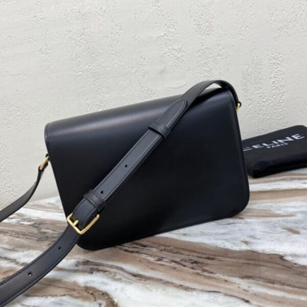 CELINE CLASSIQUE TRIOMPHE BAG IN CALFSKIN black - Image 4