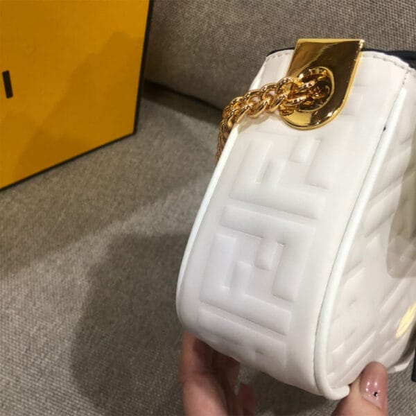 Fendi Baguette Chain Midi Beige - Image 4