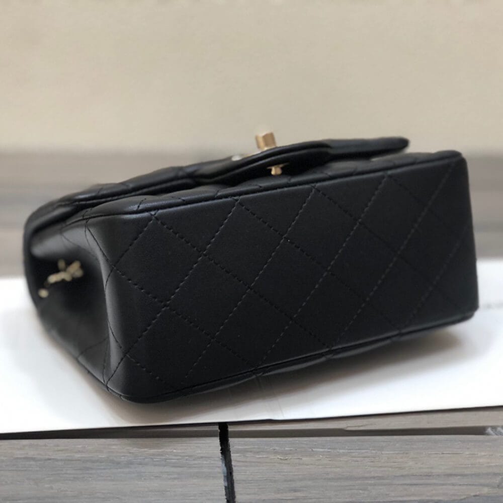 Chanel MINI FLAP BAG black - Image 5