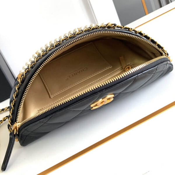 Chanel Waist bag black - Image 8