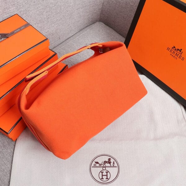 Hermes toiletery bag Khaki - Image 4