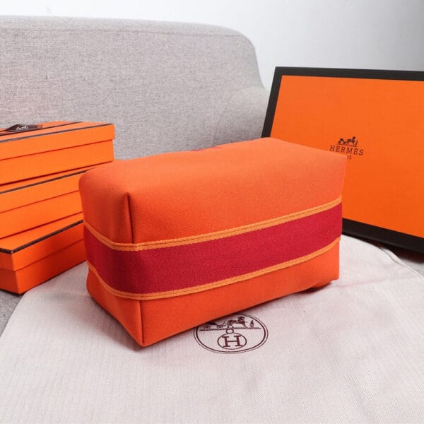 Hermes toiletery bag Khaki - Image 6