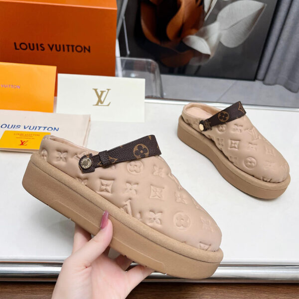 LV Aspen Platform Clog Beige - Image 4