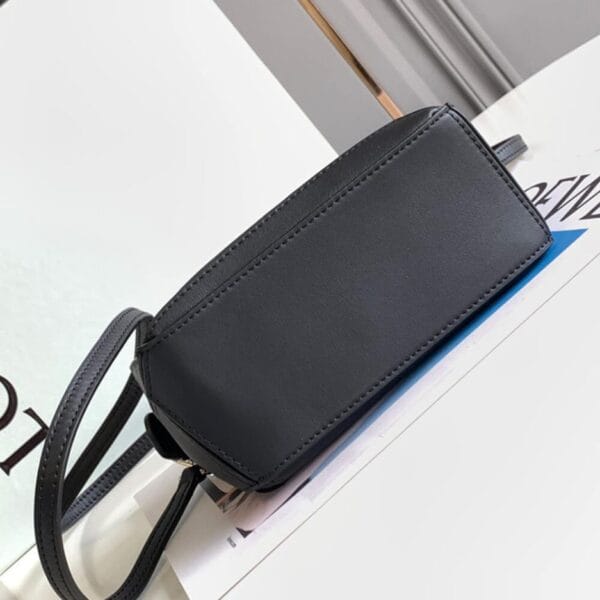 LOEWE Mini Puzzle bag in classic calfskin black - Image 5