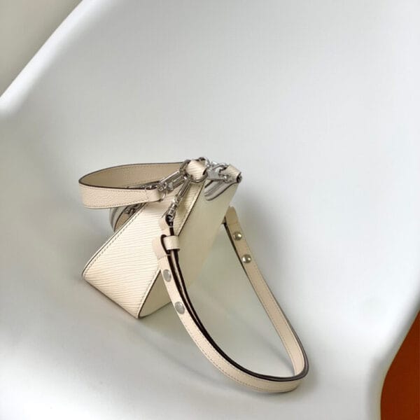 LV arellini Beige - Image 3