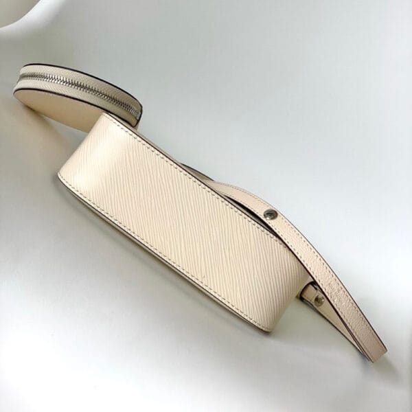 LV arellini Beige - Image 5