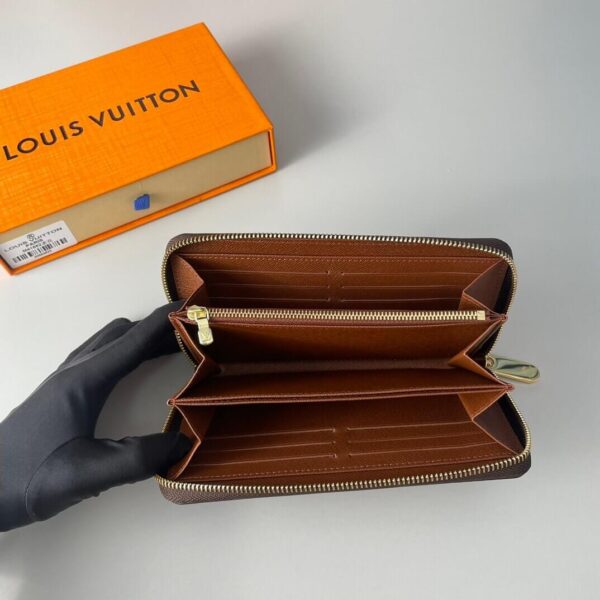 LV Zippy Wallet black - Image 8