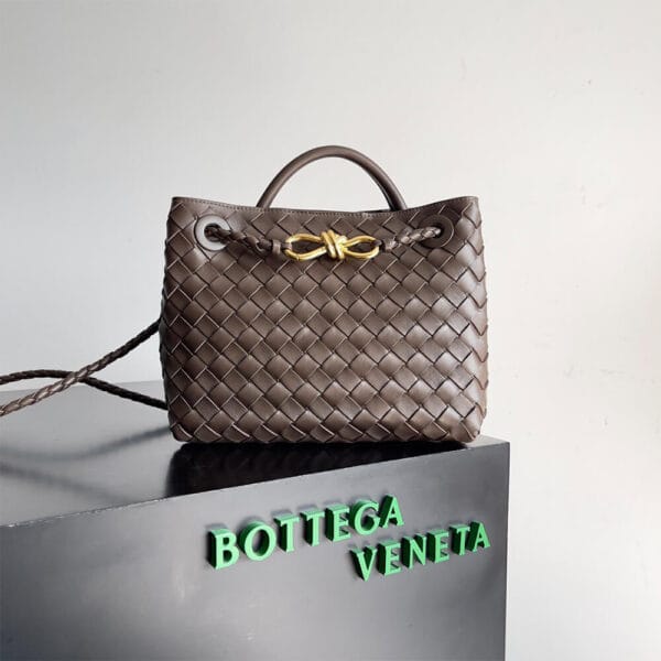 Bottega Veneta Small Andiamo black - Image 2